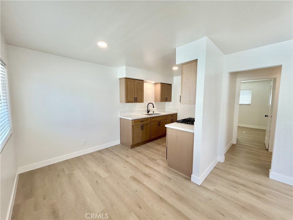 895 N Euclid Avenue 3