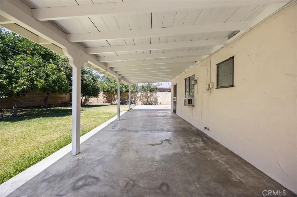 2006 W Wilshire Avenue