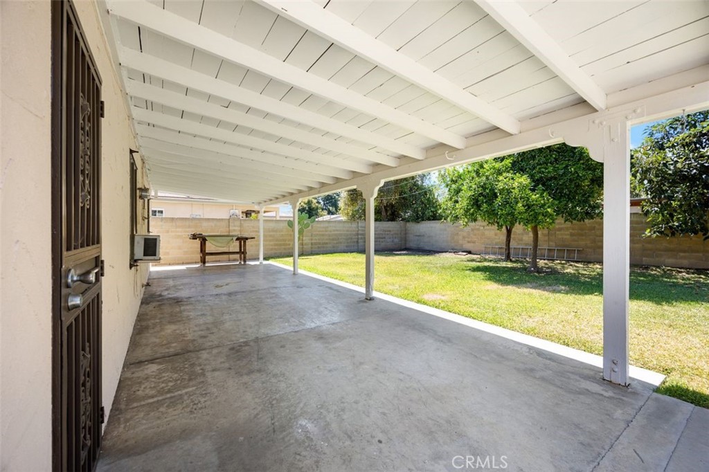 2006 W Wilshire Avenue