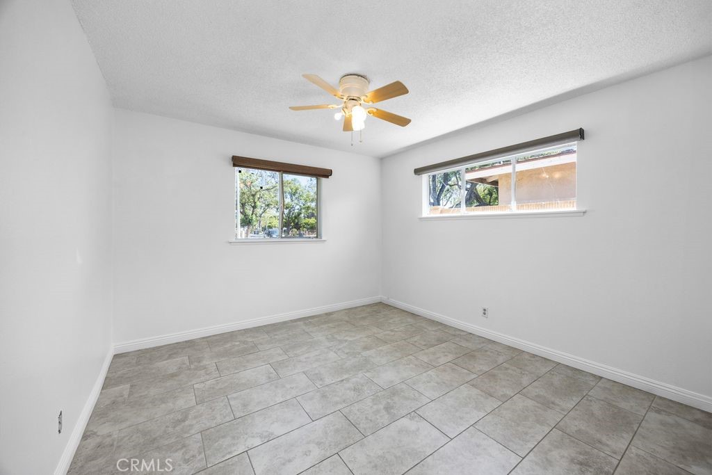 2006 W Wilshire Avenue