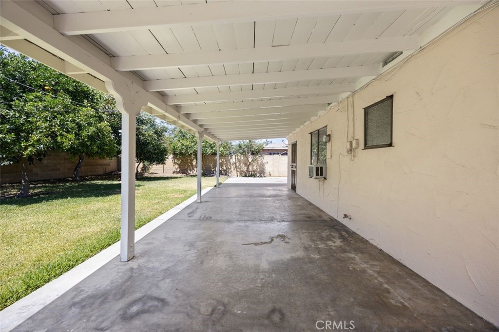 2006 W Wilshire Avenue