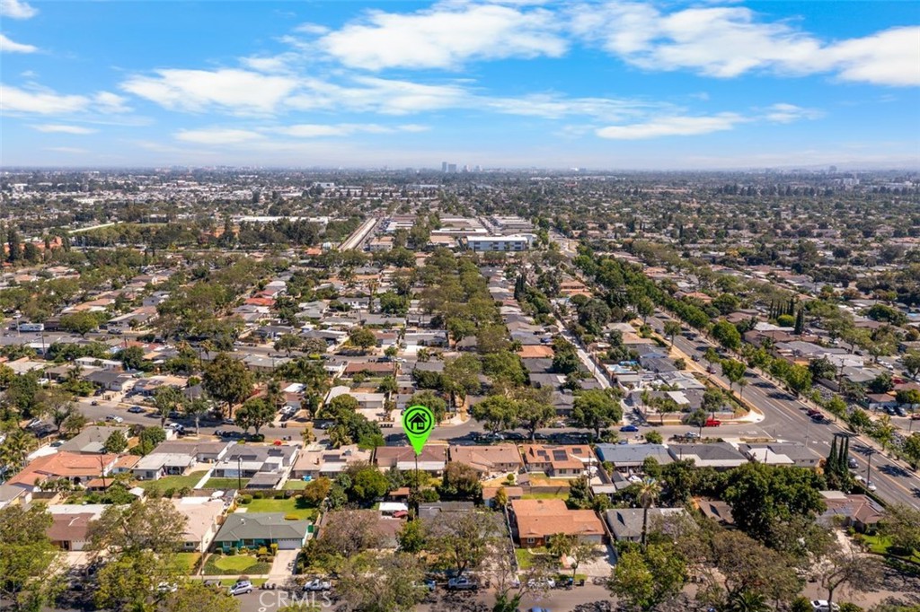 2006 W Wilshire Avenue