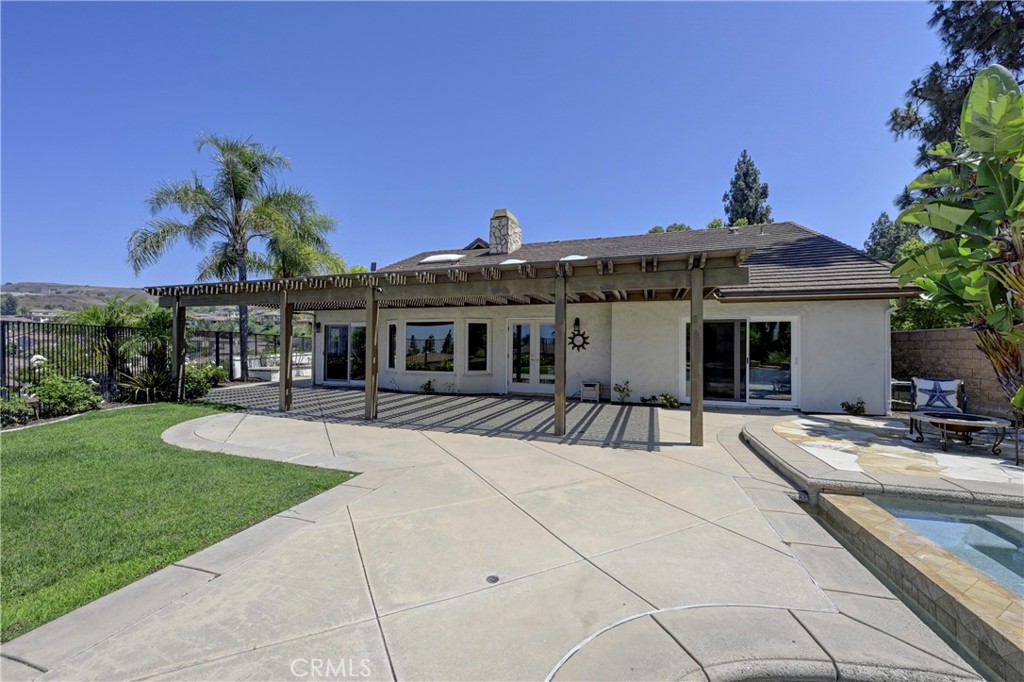 4341 Pepper Avenue