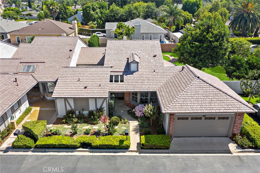 1061 Regis Way