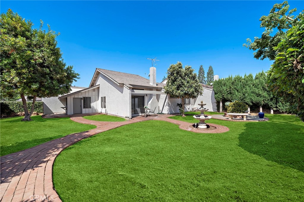 1061 Regis Way