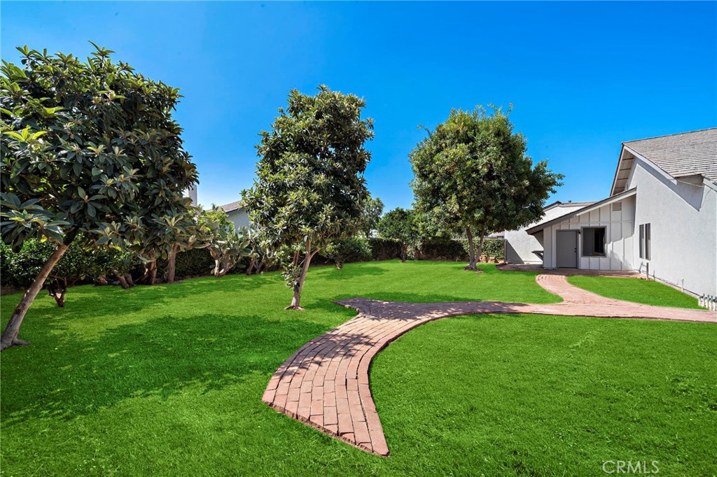 1061 Regis Way