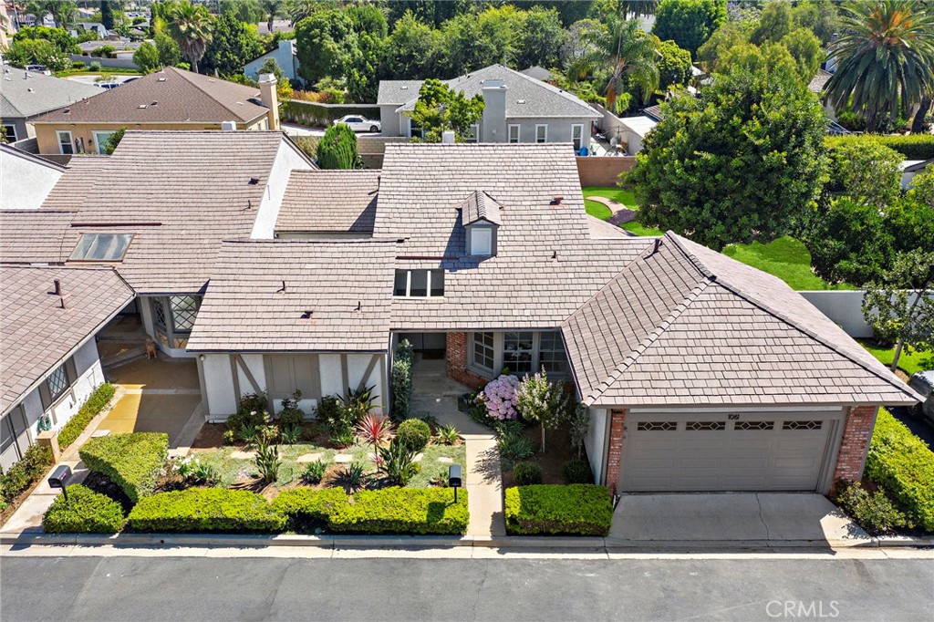 1061 Regis Way