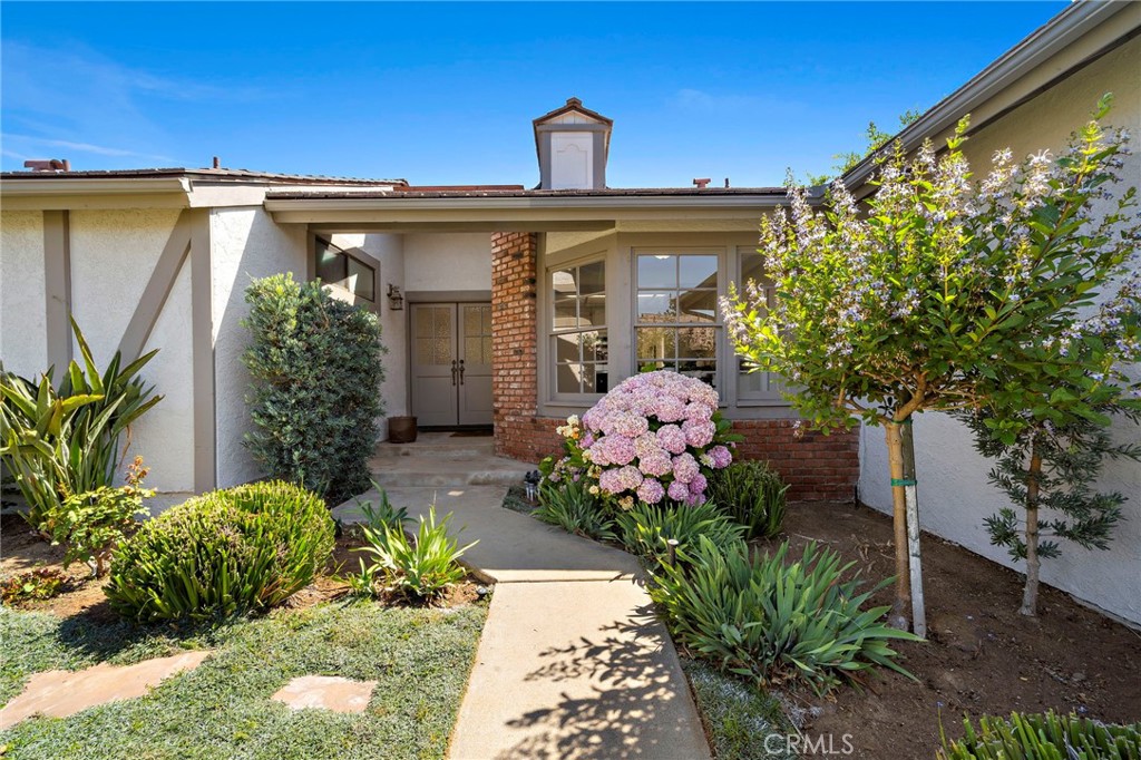 1061 Regis Way