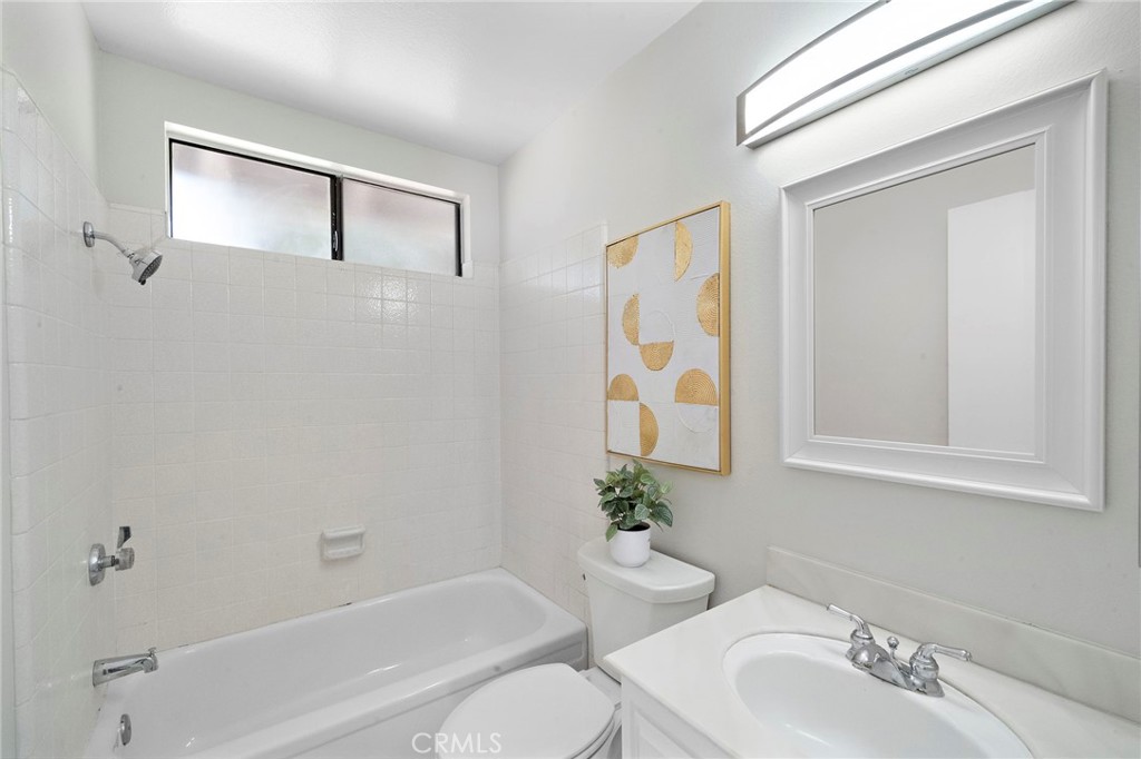 1061 Regis Way