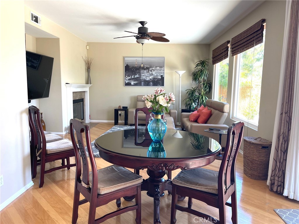 8835 E Fallbrook Way
