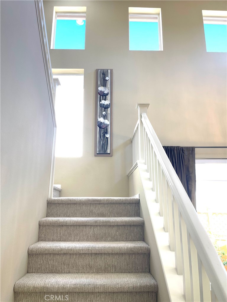 8835 E Fallbrook Way