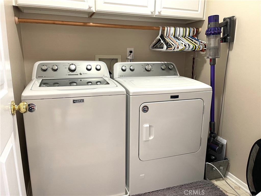 8835 E Fallbrook Way