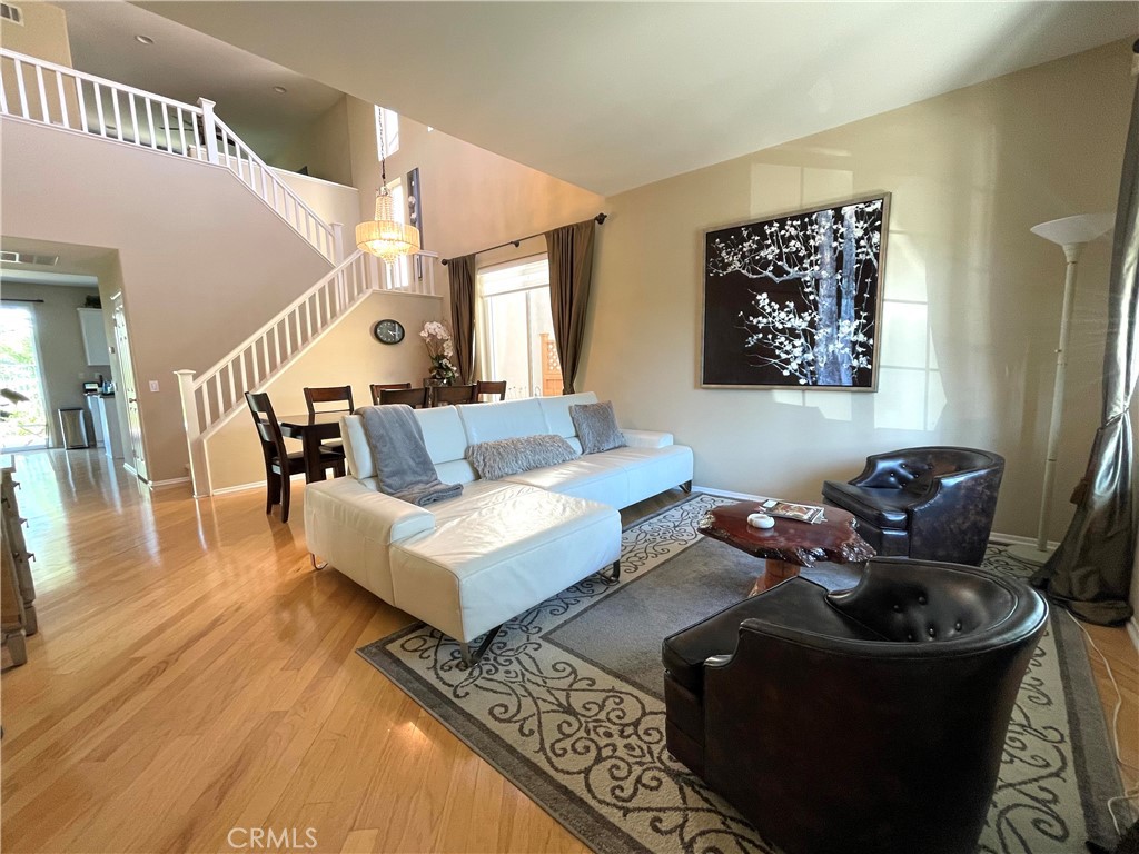 8835 E Fallbrook Way