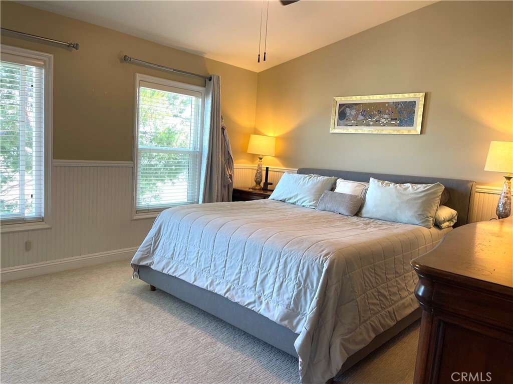 8835 E Fallbrook Way