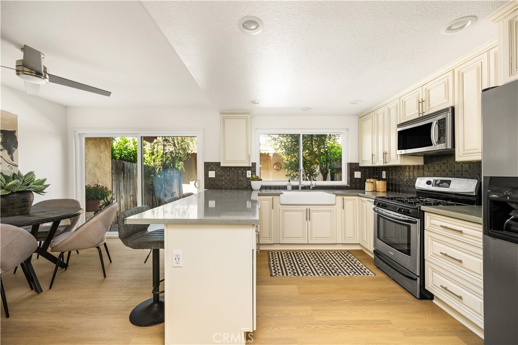 206 Bay Meadows Drive