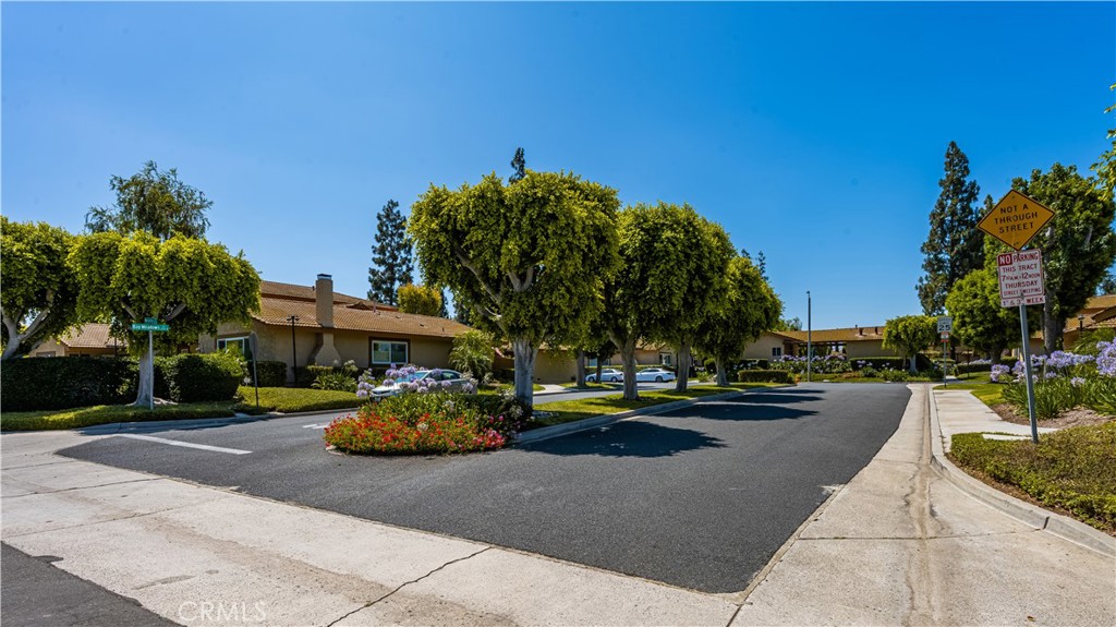 206 Bay Meadows Drive