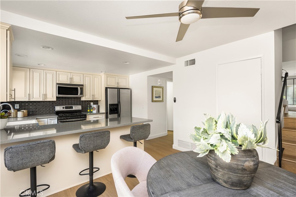 206 Bay Meadows Drive