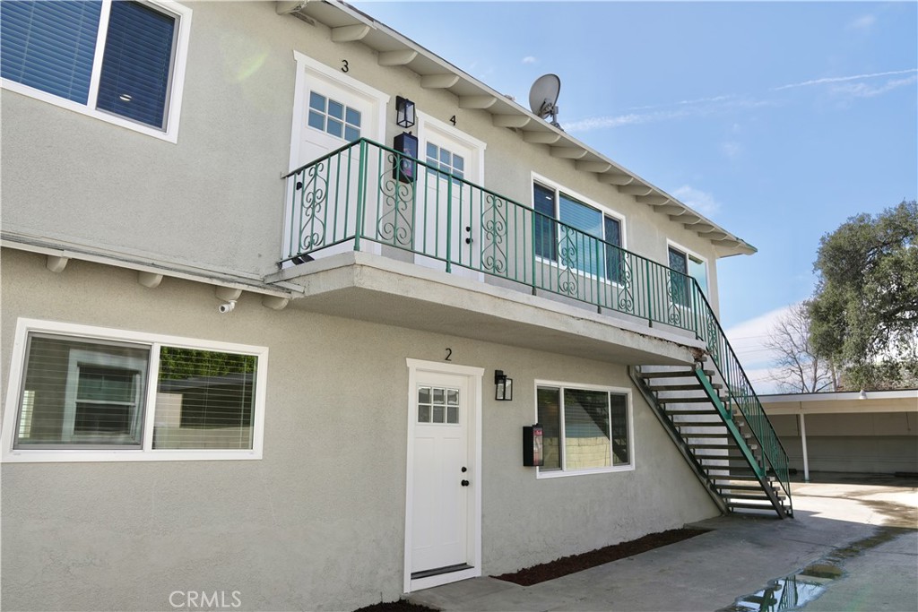 895 N Euclid Avenue 4