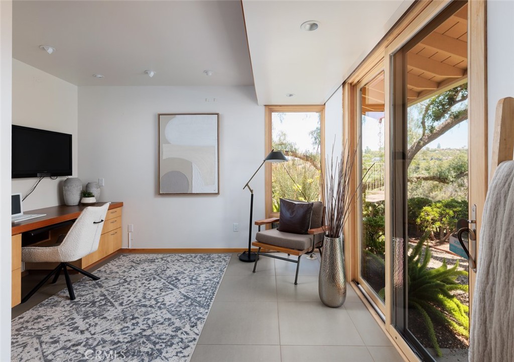 10551 Hillsboro Road