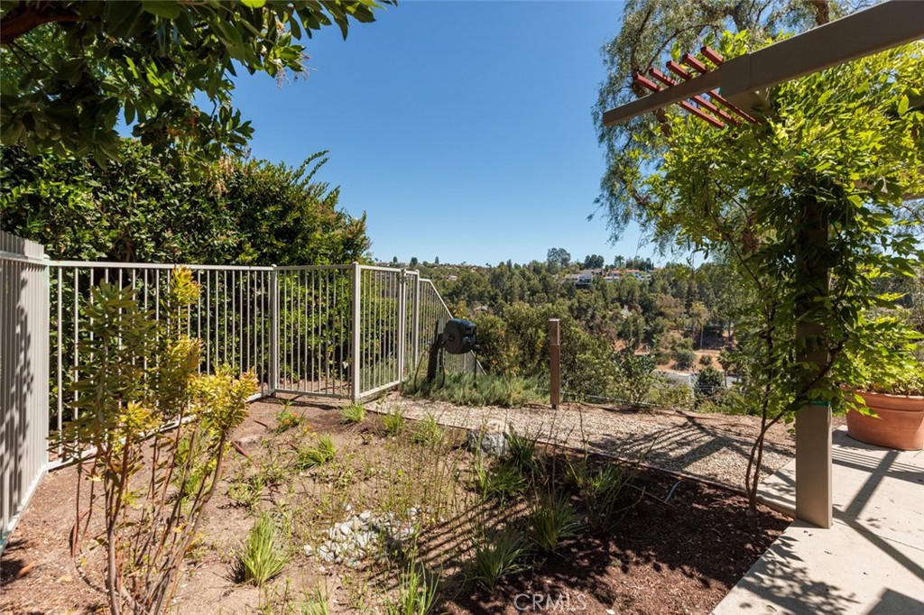 10551 Hillsboro Road