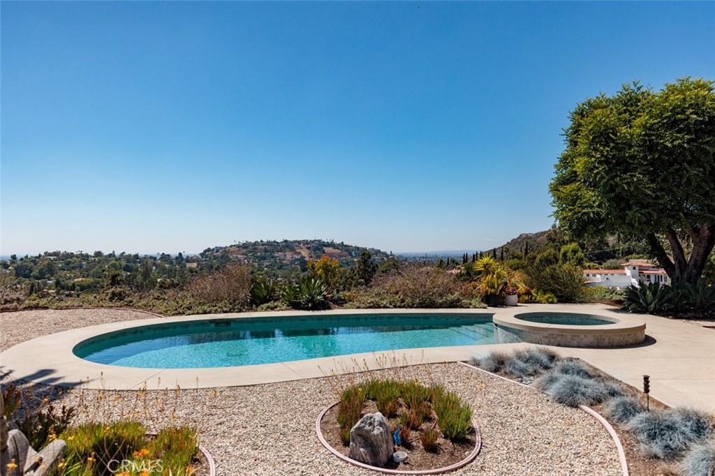 10551 Hillsboro Road