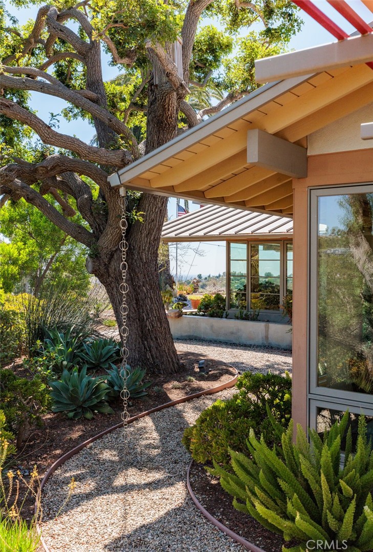 10551 Hillsboro Road