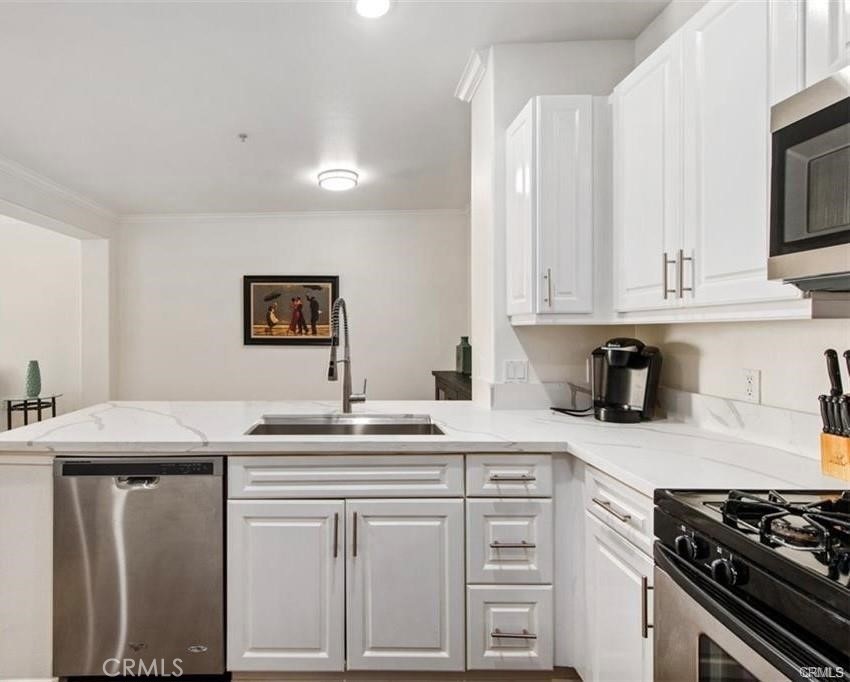 3328 Watermarke Pl
