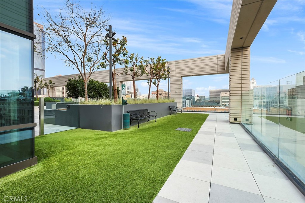 400 S Broadway 1701