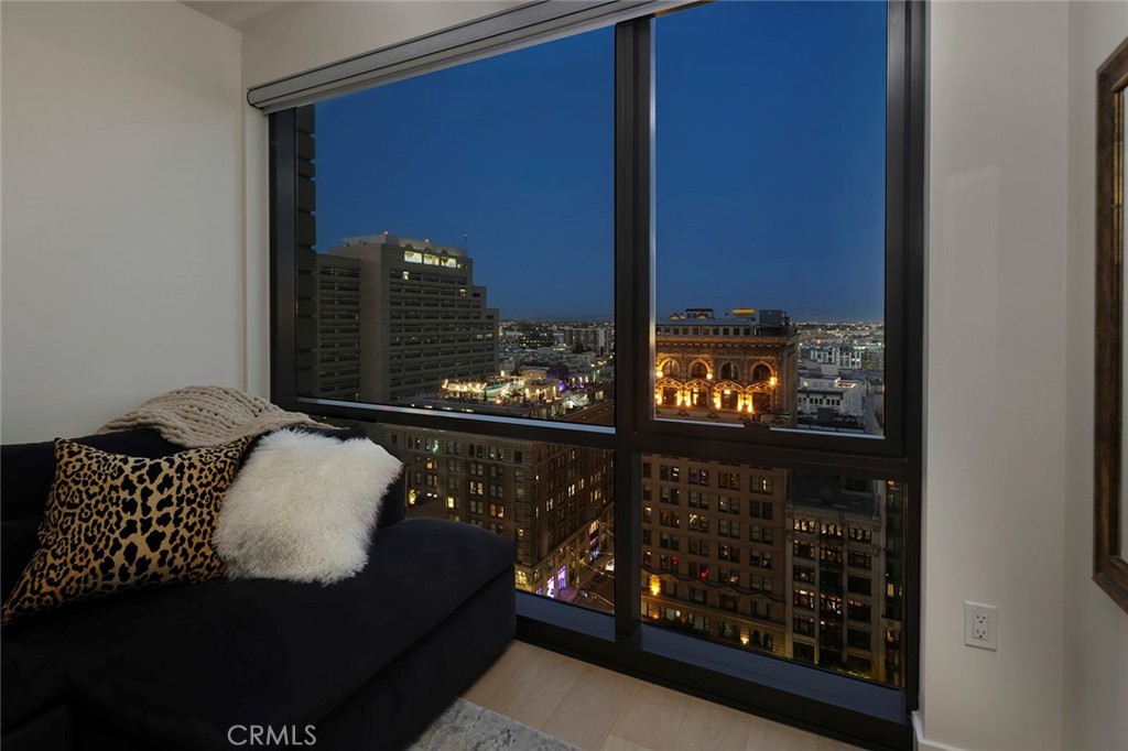 400 S Broadway 1701