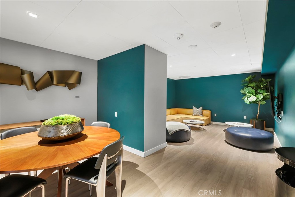 400 S Broadway 1701