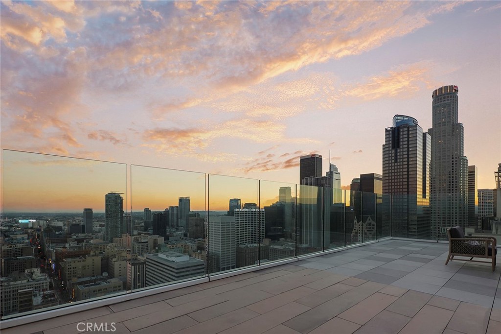 400 S Broadway 1701