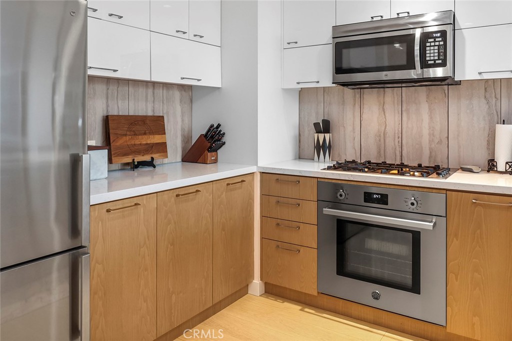 400 S Broadway 1701