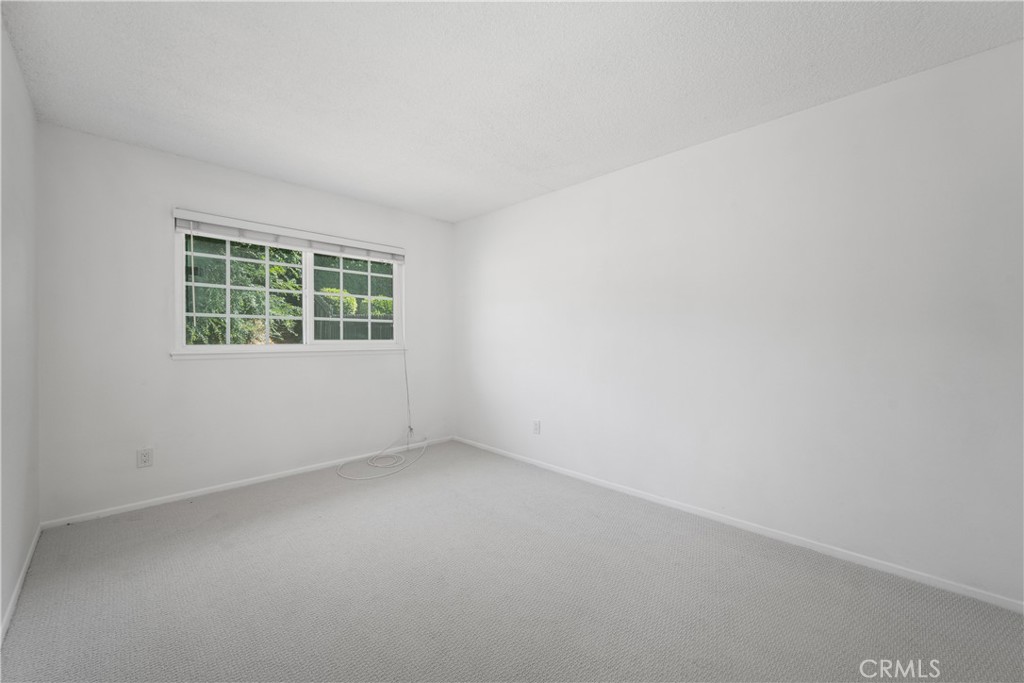 19721 Dunsmuir Plaza