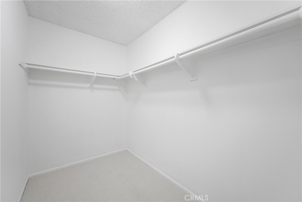 19721 Dunsmuir Plaza