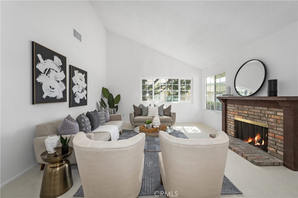 19721 Dunsmuir Plaza