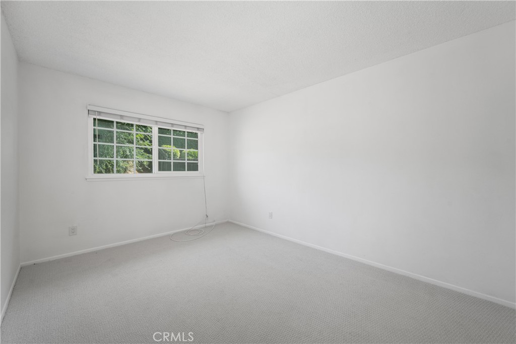 19721 Dunsmuir Plaza