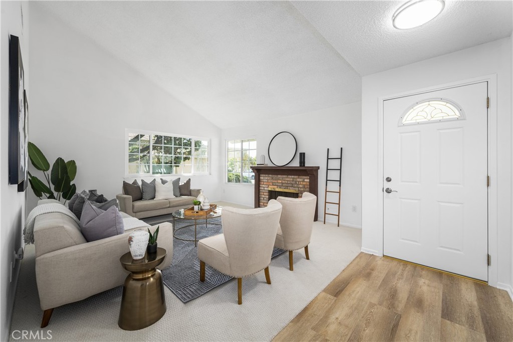 19721 Dunsmuir Plaza