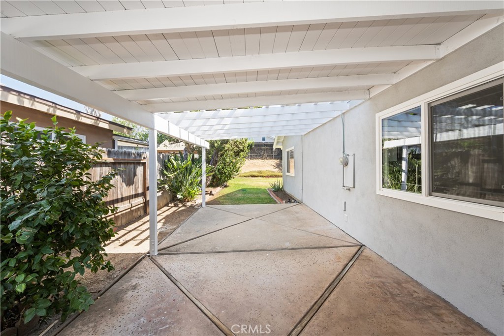 19721 Dunsmuir Plaza