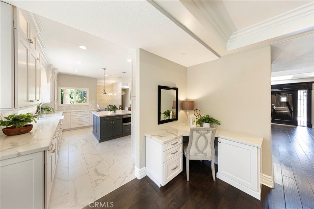 185 S Trish Court