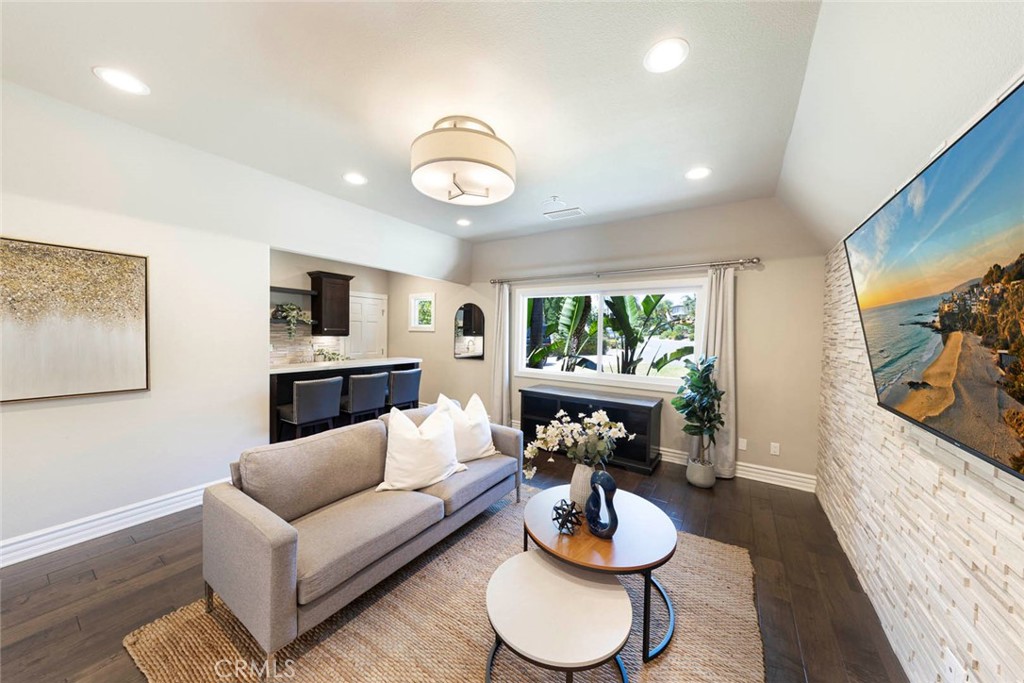185 S Trish Court