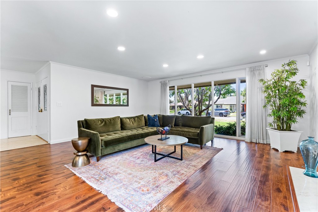 2117 N Westwood Avenue