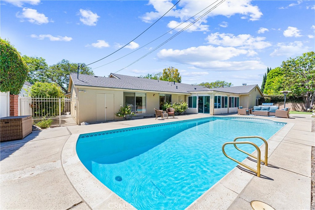 2117 N Westwood Avenue