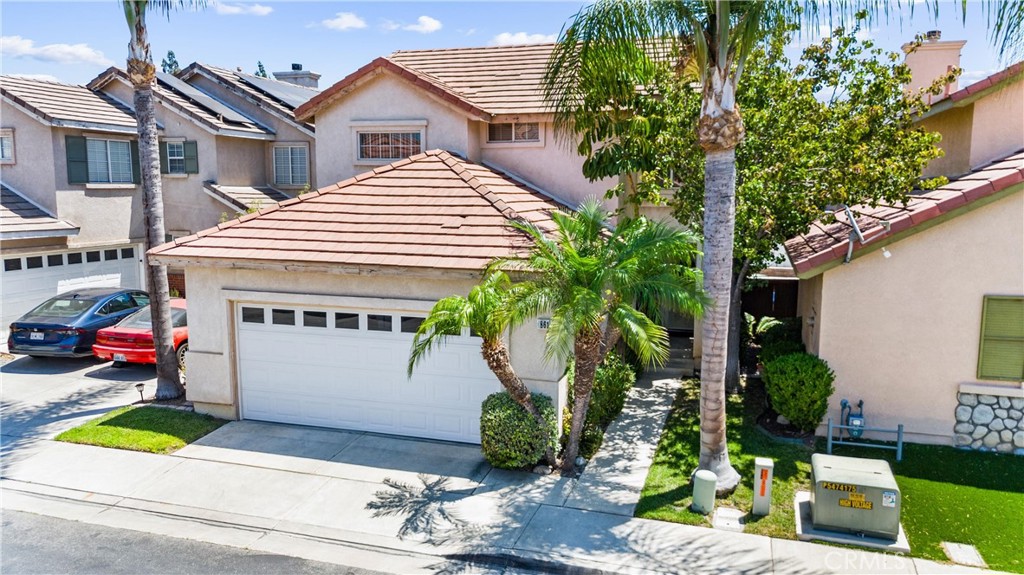 861 Shade Tree Way