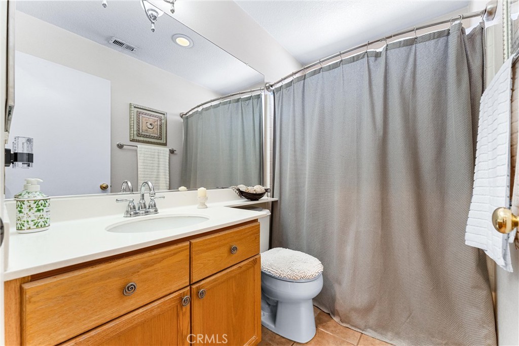 861 Shade Tree Way