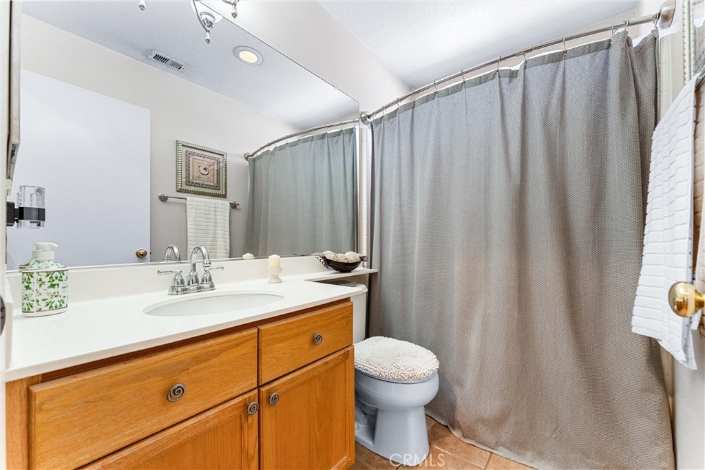 861 Shade Tree Way