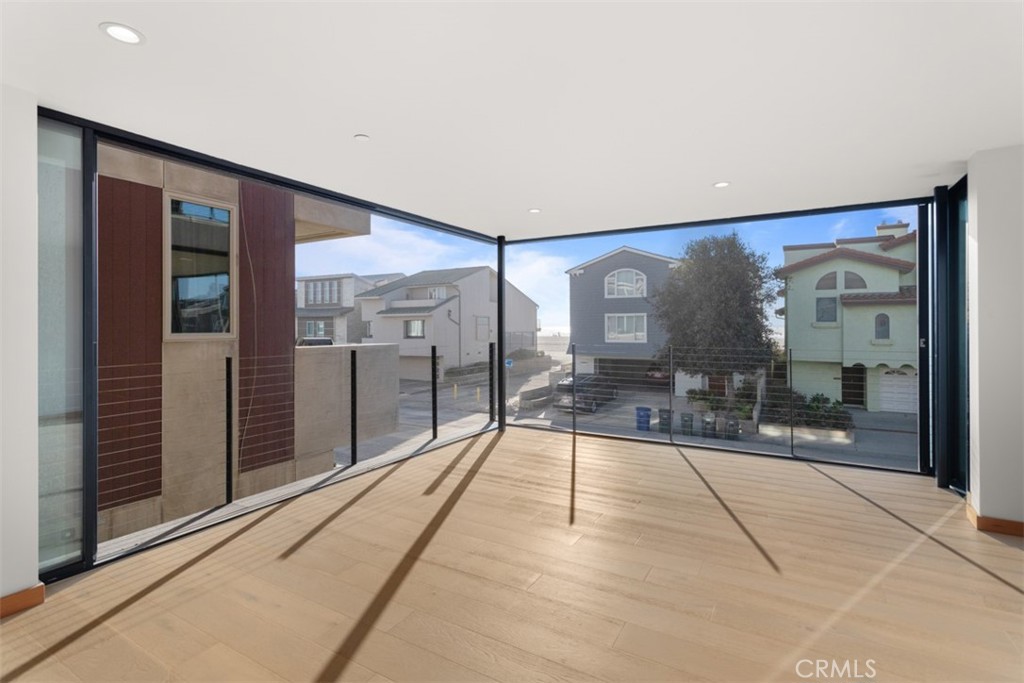 3928 Ocean Drive
