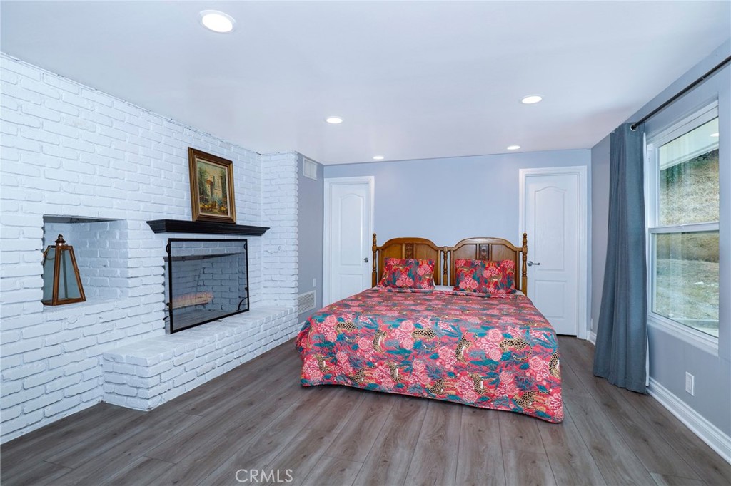 2350 Oak Park Road