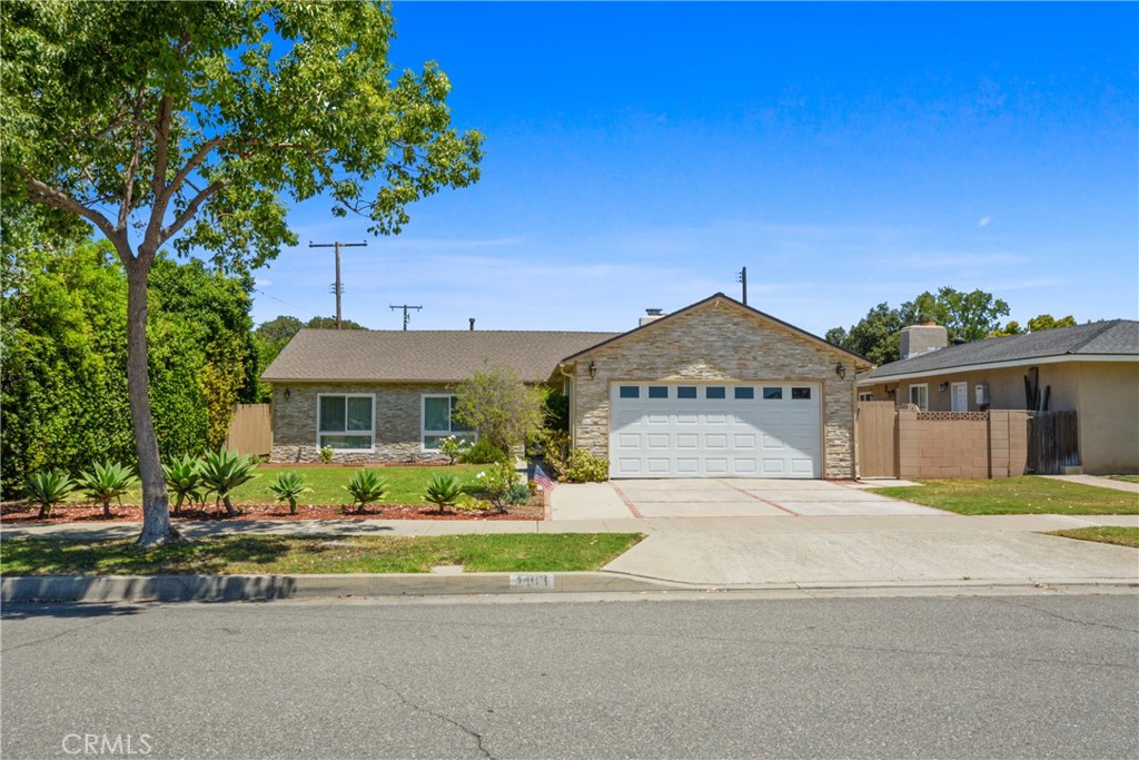 1403 E Chalynn Avenue