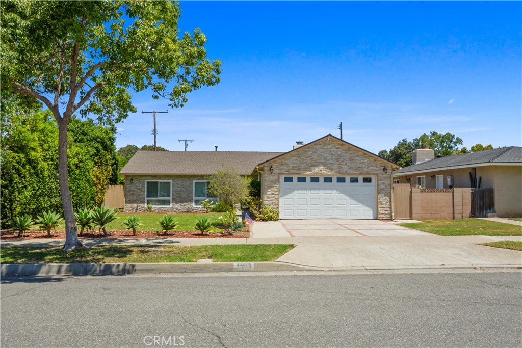 1403 E Chalynn Avenue