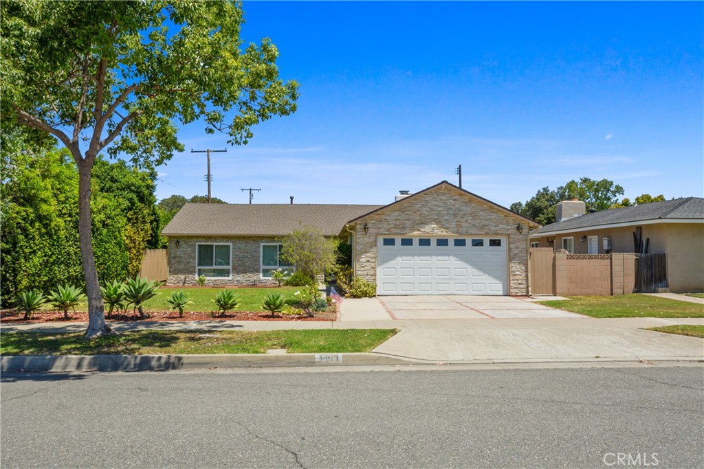 1403 E Chalynn Avenue